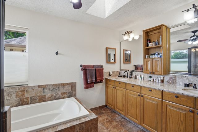 4021 Dakota Trail, Granbury, TX 76048