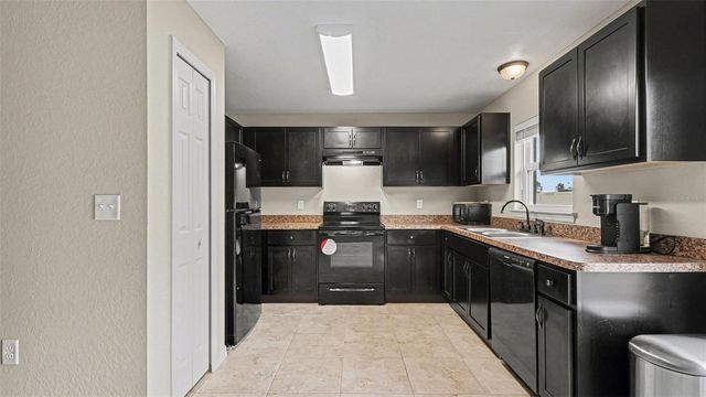 17493 SW 18TH AVENUE ROAD, Ocala, FL 34473