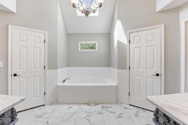 9270 EAST BRIDGE DR, Germantown, TN 38139