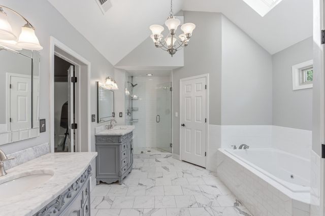 9270 EAST BRIDGE DR, Germantown, TN 38139
