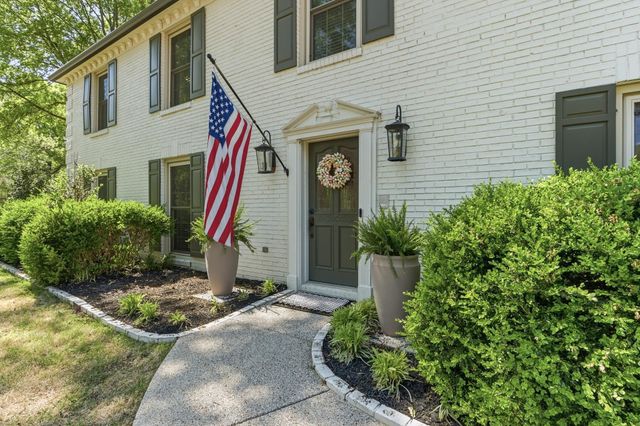 9270 EAST BRIDGE DR, Germantown, TN 38139