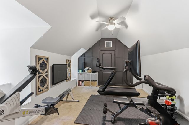 9270 EAST BRIDGE DR, Germantown, TN 38139