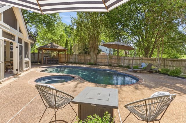 9270 EAST BRIDGE DR, Germantown, TN 38139