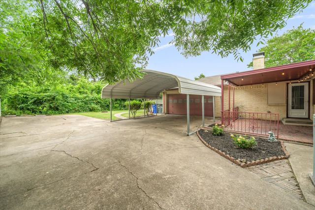 913 Pinson Road, Forney, TX 75126