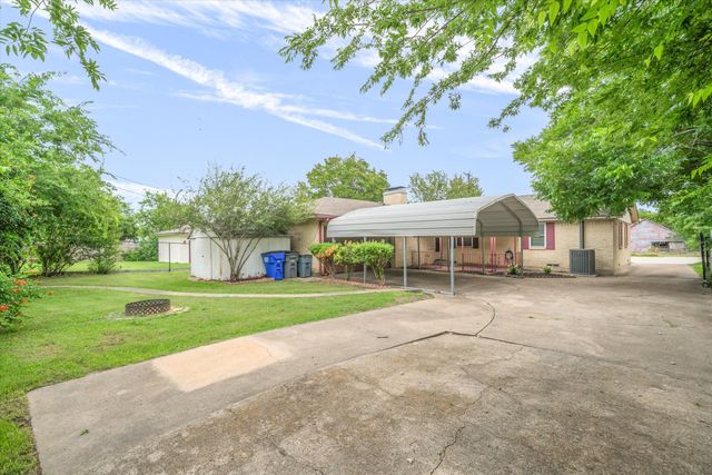 913 Pinson Road, Forney, TX 75126