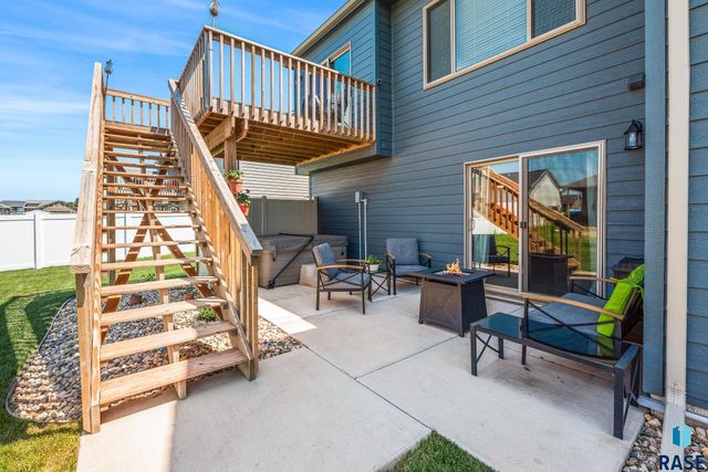 9016 W 24th St, Sioux Falls, SD 57106