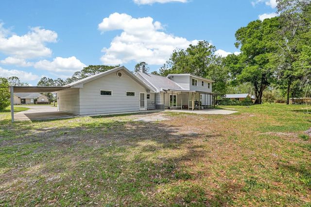 116 ROUND LAKE CIRCLE, Palatka, FL 32177