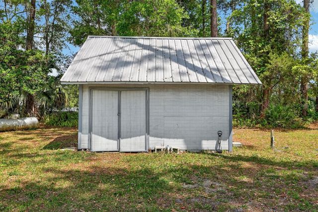 116 ROUND LAKE CIRCLE, Palatka, FL 32177