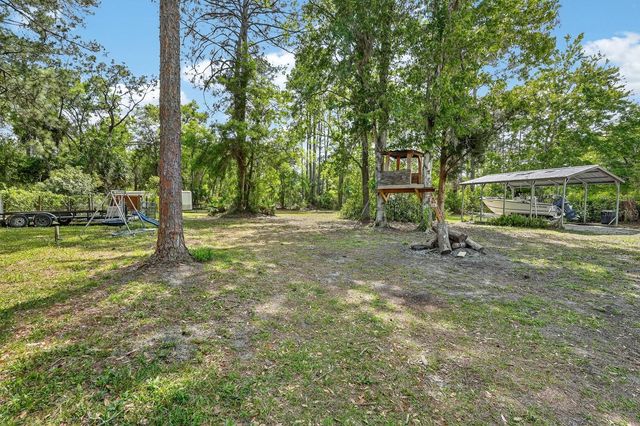 116 ROUND LAKE CIRCLE, Palatka, FL 32177