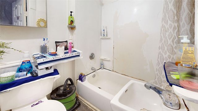 84 Chester Street, Woonsocket, RI 02895