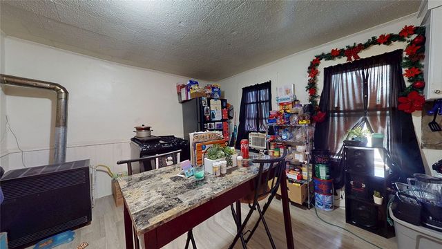 84 Chester Street, Woonsocket, RI 02895