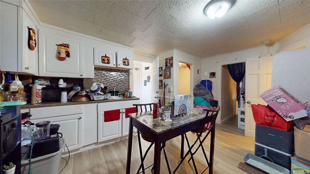 84 Chester Street, Woonsocket, RI 02895