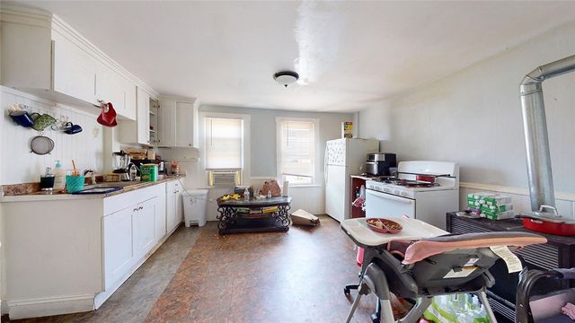 84 Chester Street, Woonsocket, RI 02895