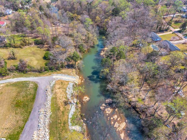 109 Riverview Drive, Greenville, SC 29611