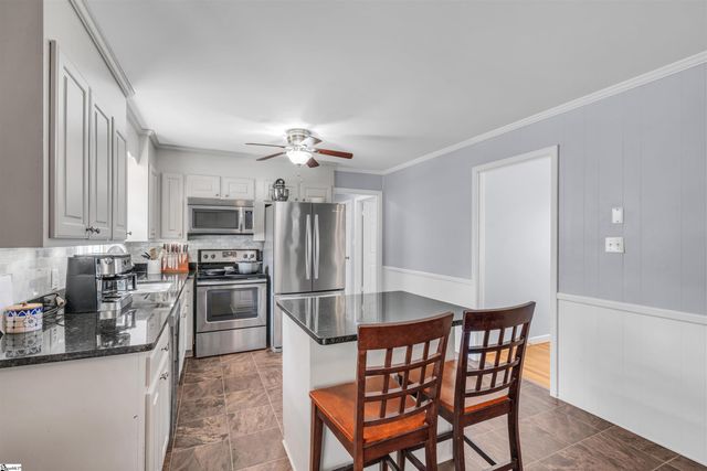 109 Riverview Drive, Greenville, SC 29611