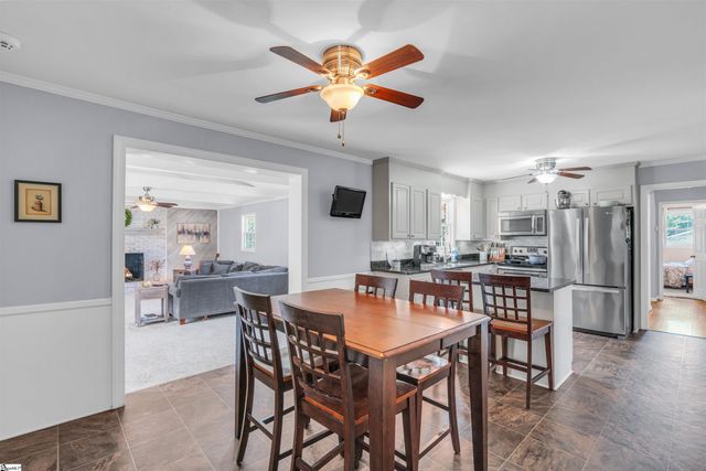 109 Riverview Drive, Greenville, SC 29611