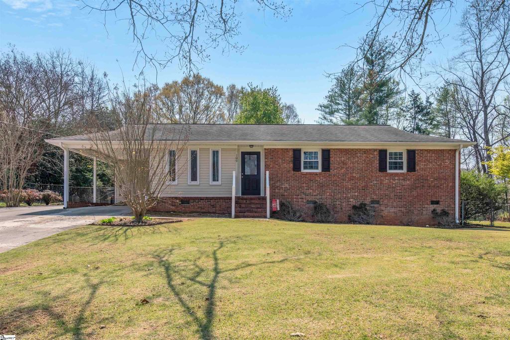 109 Riverview Drive, Greenville, SC 29611