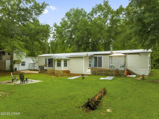3322 Lucas Lake Road B, Chipley, FL 32428