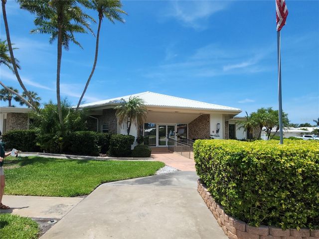 10444 MAJESTIC DRIVE, Largo, FL 33774