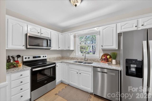 6576 Stoney Ridge Road, Matthews, NC 28104