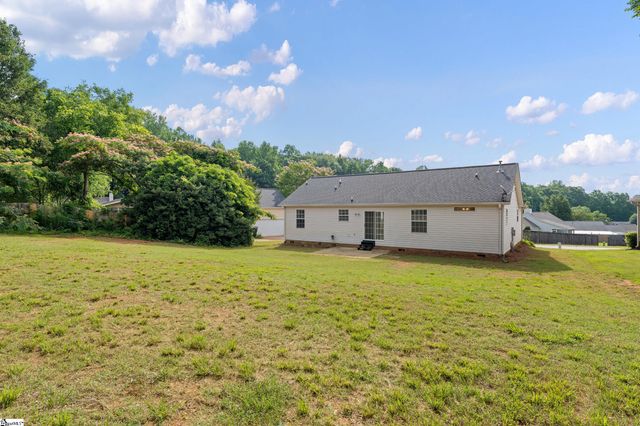1111 Dunwoody Drive, Simpsonville, SC 29681