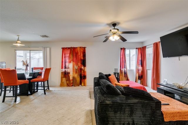 827 Royalmile Way, North Las Vegas, NV 89032