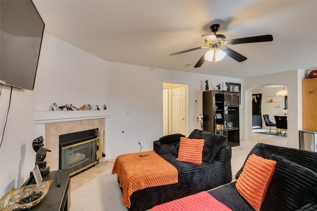 827 Royalmile Way, North Las Vegas, NV 89032