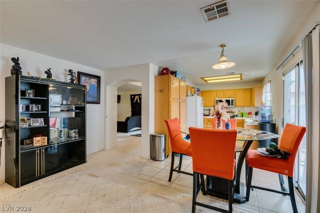 827 Royalmile Way, North Las Vegas, NV 89032