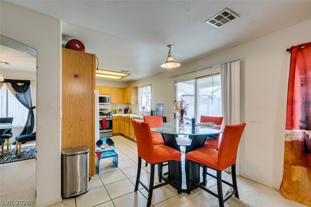 827 Royalmile Way, North Las Vegas, NV 89032