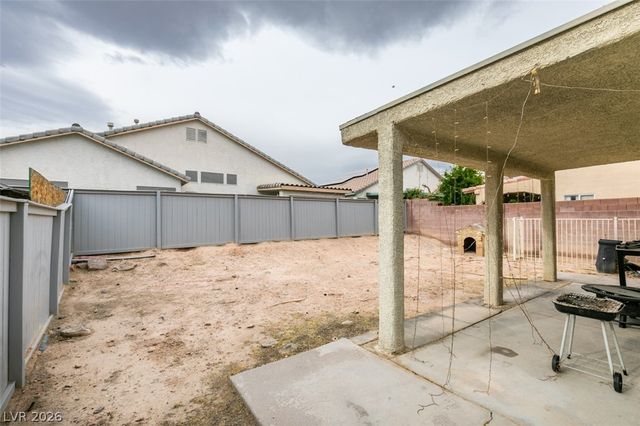 827 Royalmile Way, North Las Vegas, NV 89032