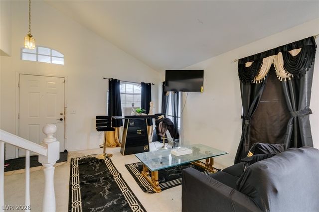 827 Royalmile Way, North Las Vegas, NV 89032