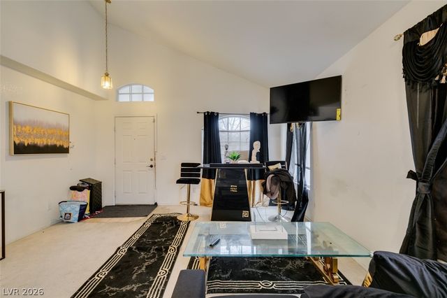 827 Royalmile Way, North Las Vegas, NV 89032