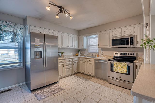 2258 E Florida Street, Evansville, IN 47711