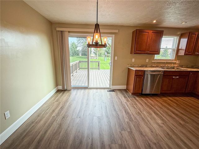 126 Cornell Dr, Center Twp, PA 16001
