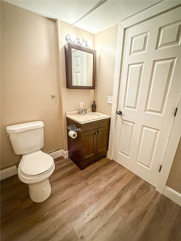 126 Cornell Dr, Center Twp, PA 16001