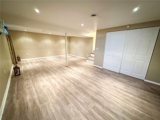126 Cornell Dr, Center Twp, PA 16001