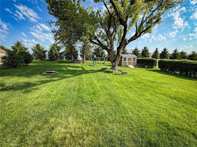 126 Cornell Dr, Center Twp, PA 16001