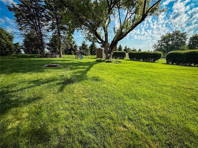 126 Cornell Dr, Center Twp, PA 16001
