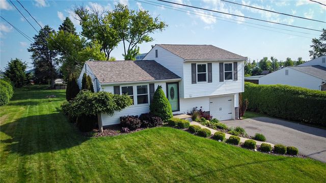 126 Cornell Dr, Center Twp, PA 16001