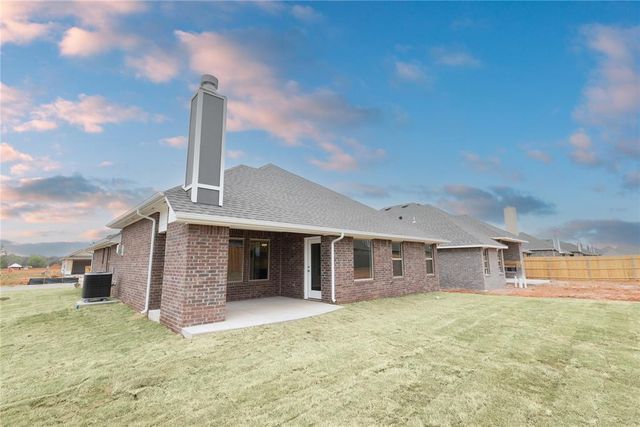 12301 SW 32nd Street, Yukon, OK 73099