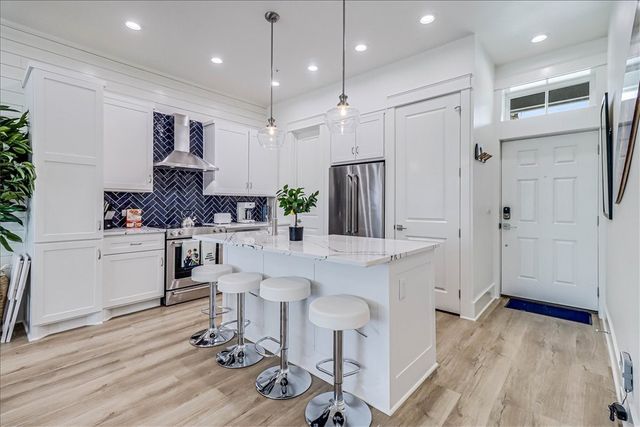 240 Social Circ 8-102, Port Aransas, TX 78373