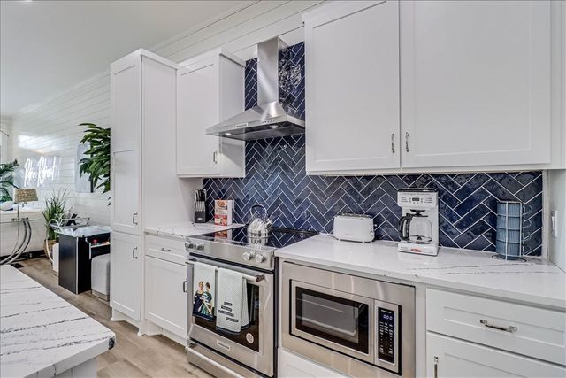 240 Social Circ 8-102, Port Aransas, TX 78373