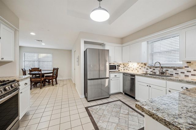 546 River Plantation Drive, Conroe, TX 77302