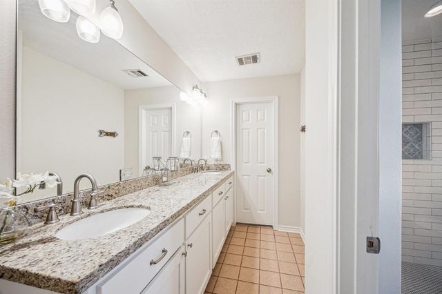 546 River Plantation Drive, Conroe, TX 77302