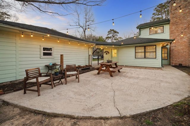 546 River Plantation Drive, Conroe, TX 77302