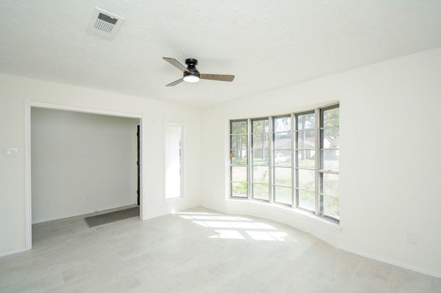 4307 Sloangate Drive, Spring, TX 77373