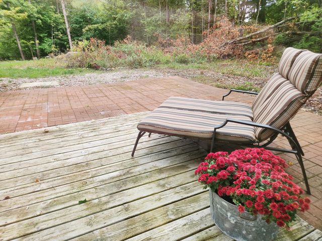 1120 N Meadowbrook Road, White Cloud, MI 49349