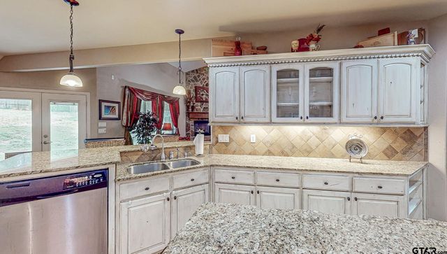 12360 Southhaven, Flint, TX 75762