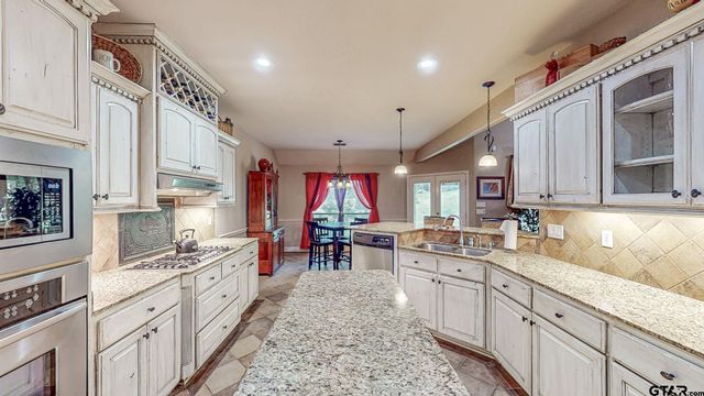 12360 Southhaven, Flint, TX 75762