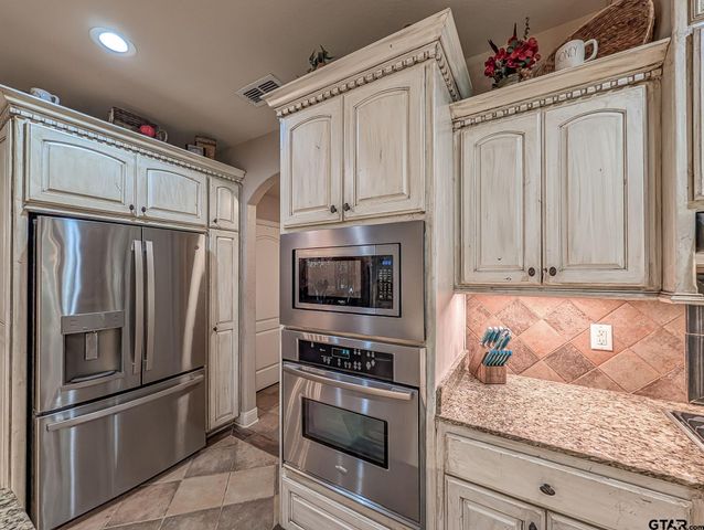 12360 Southhaven, Flint, TX 75762